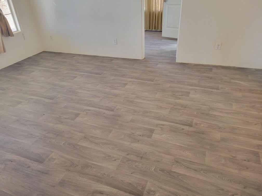 3115 N Fairview Ave – photo 2