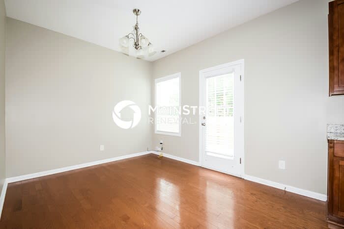 811 Woodside Park Lane – photo 4