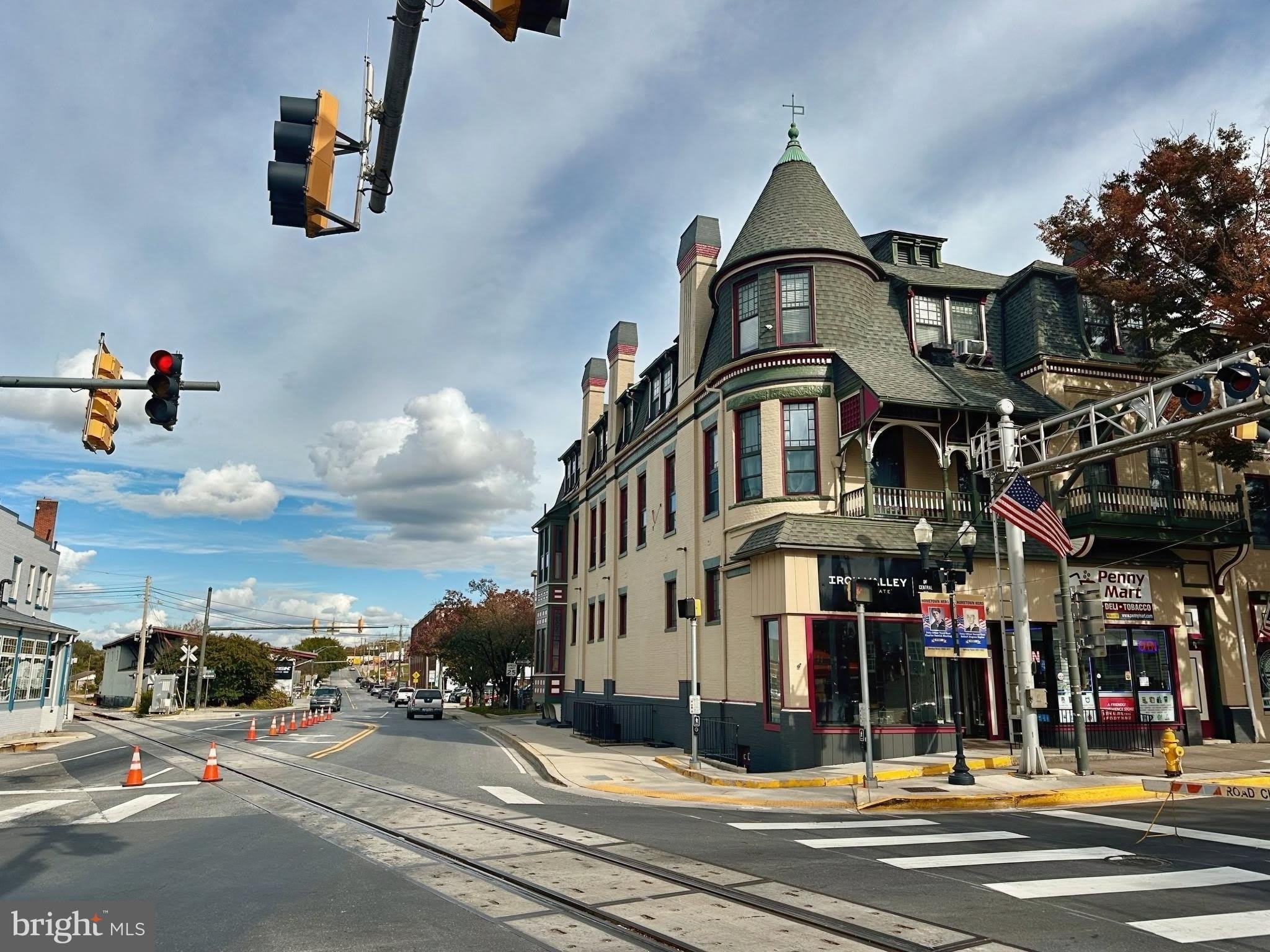 1 E MAIN Street – photo 2