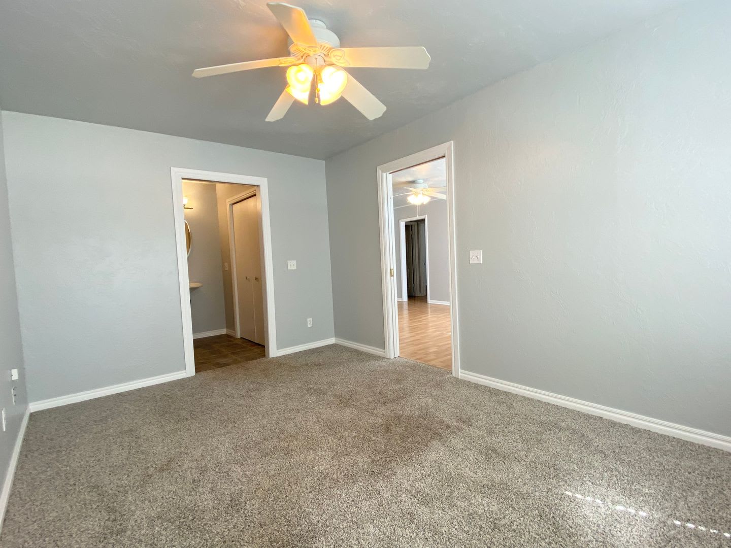 Cute 3 bed 2 bath in the hear of Edmond!! – photo 5