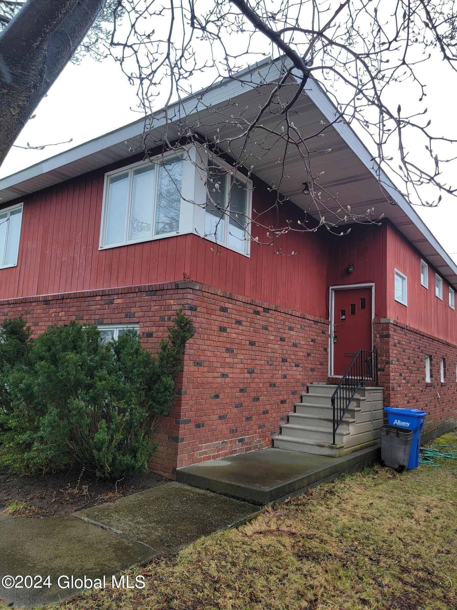 111 Terrace Avenue – photo 2