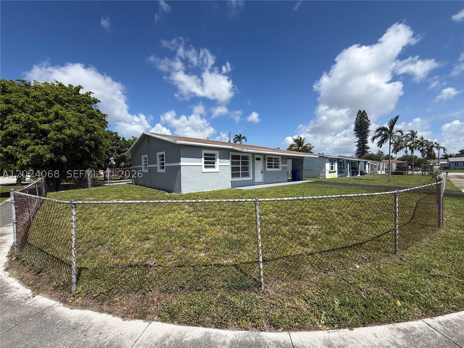 2161 NW 26th Ave – photo 2