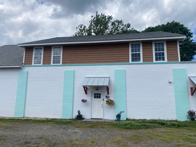 118 Bancroft Avenue – photo 2