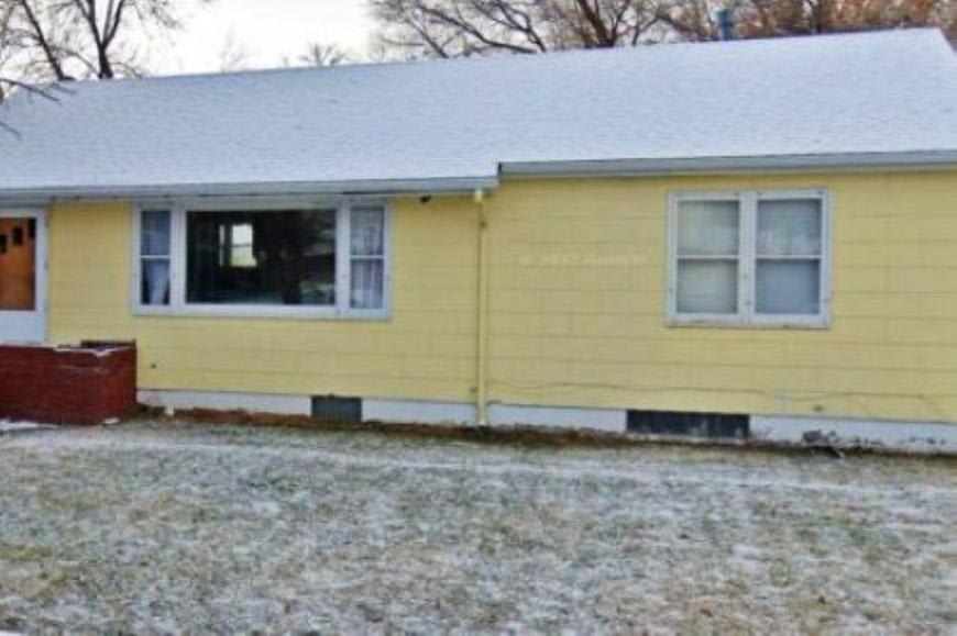 826 Avenue C – photo 1