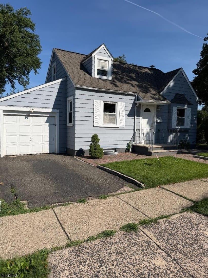 67 Rowland Ave – photo 1