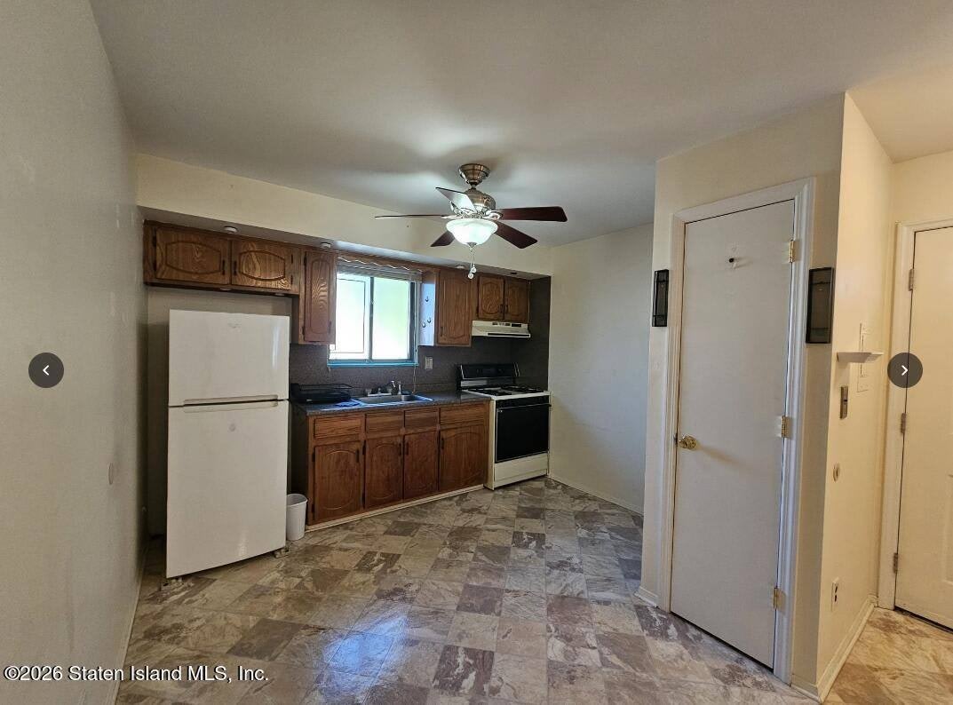 59 Corbin Ave – photo 4