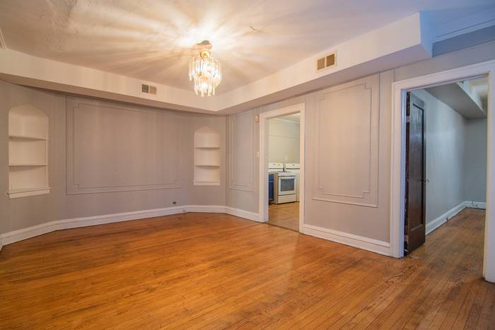7841 South Kingston Avenue – photo 3