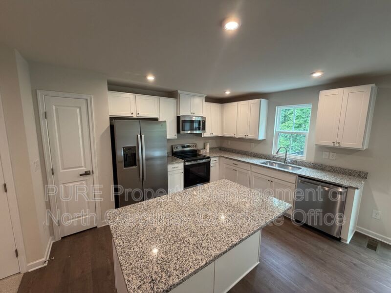 5945 Granbury Drive – photo 3