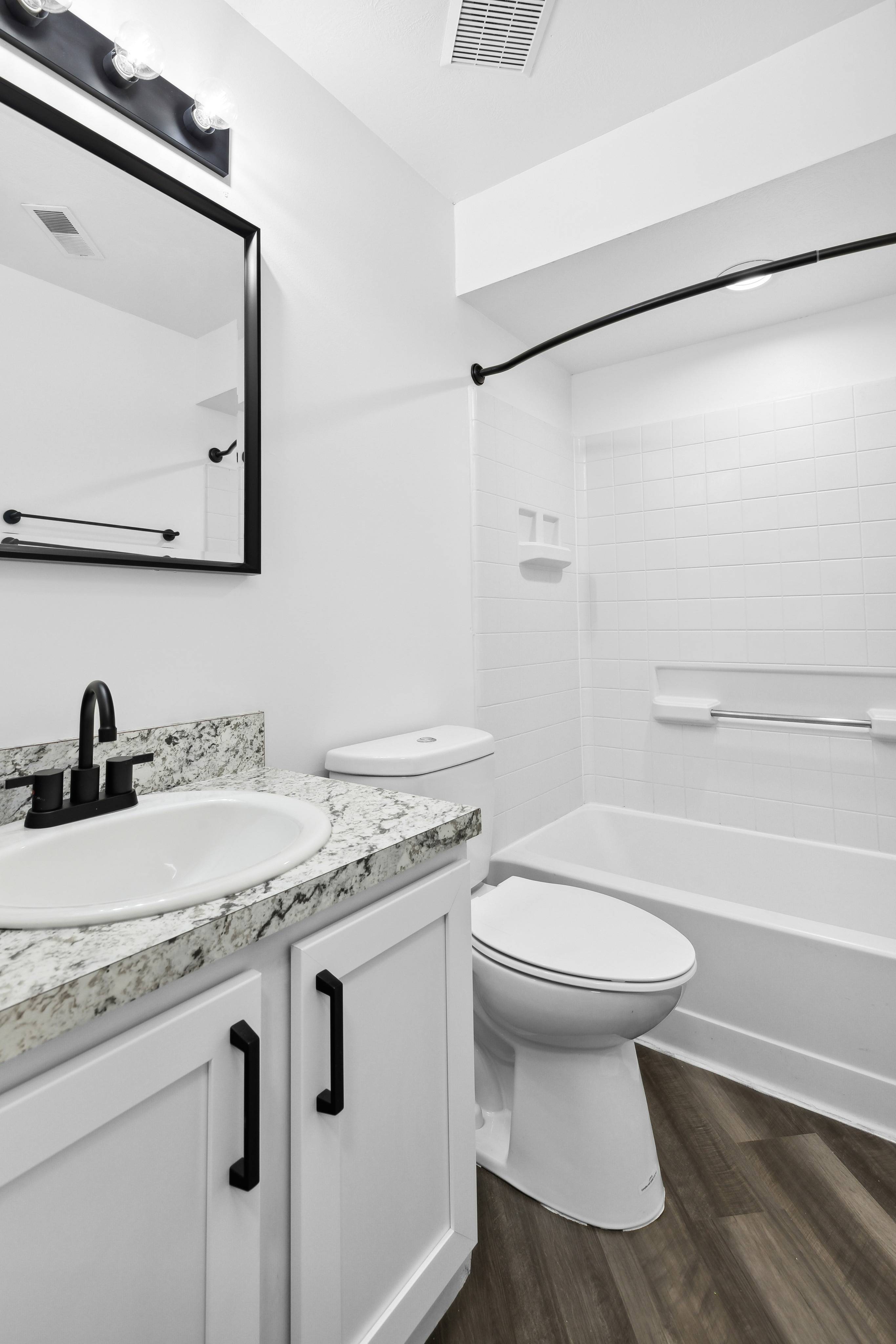 The Residence at Turnberry Apartment Homes – photo 5