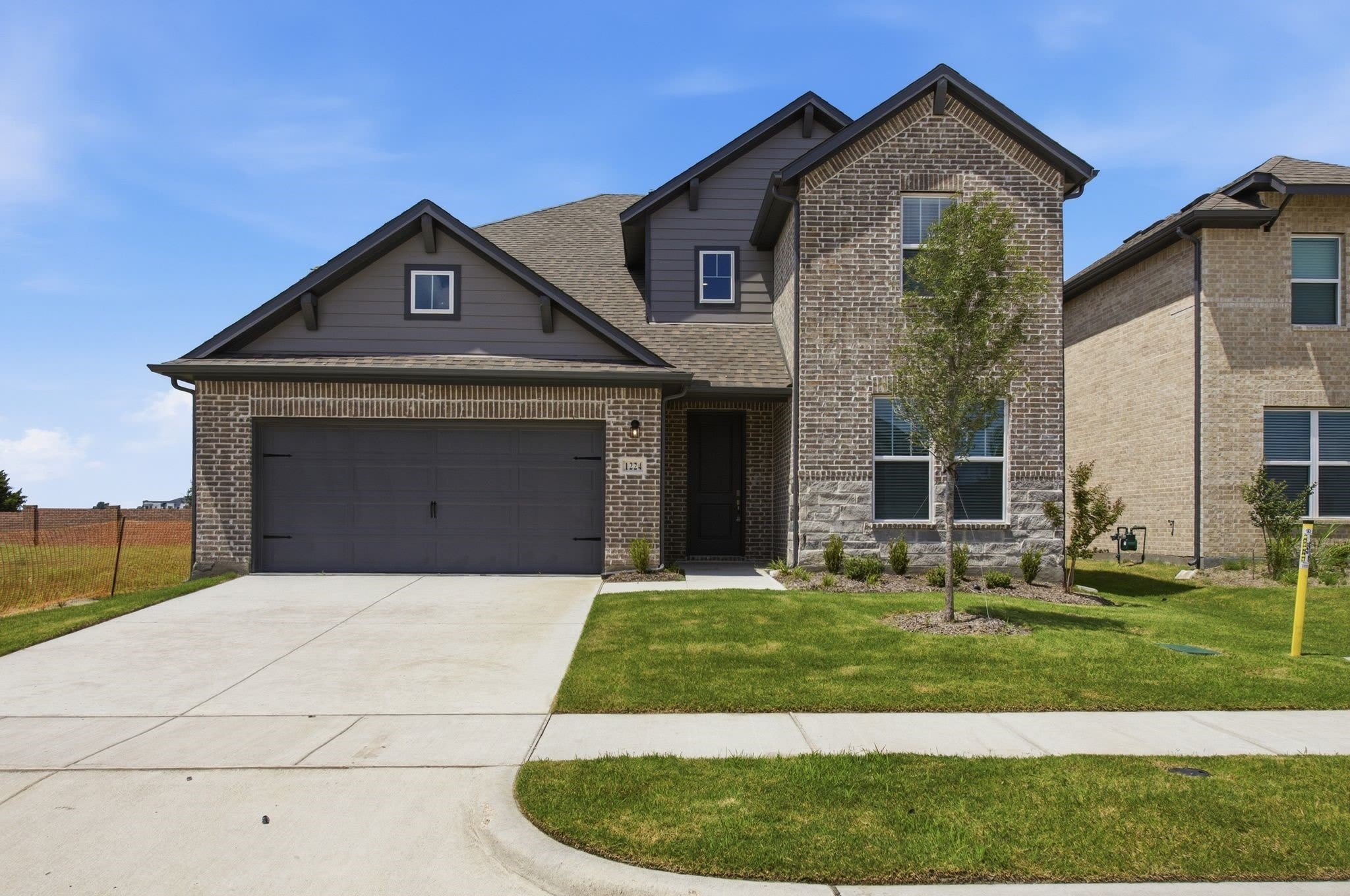 1224 Redcoat Drive – photo 1