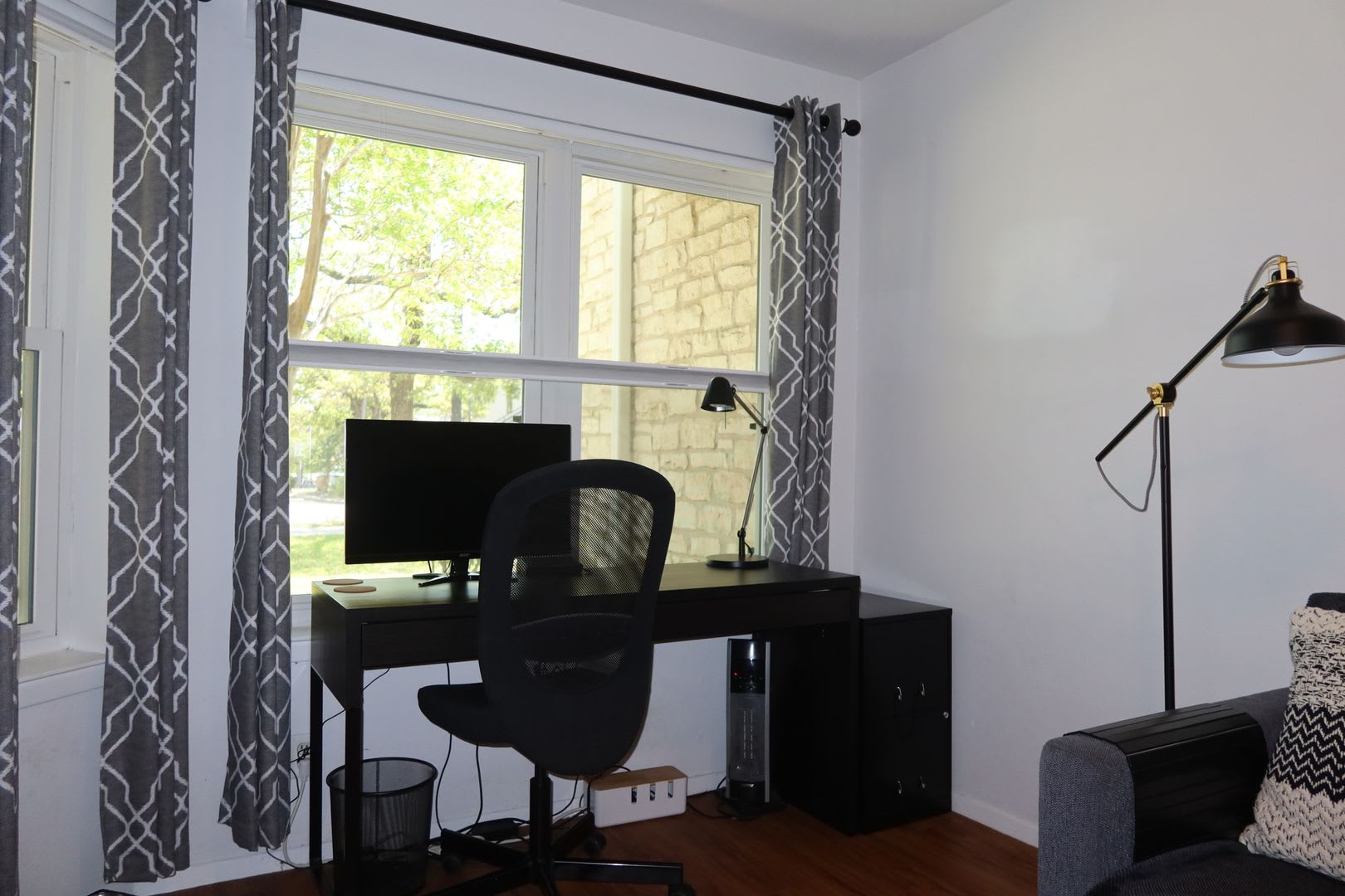 Hyde Park Country Condo – photo 2