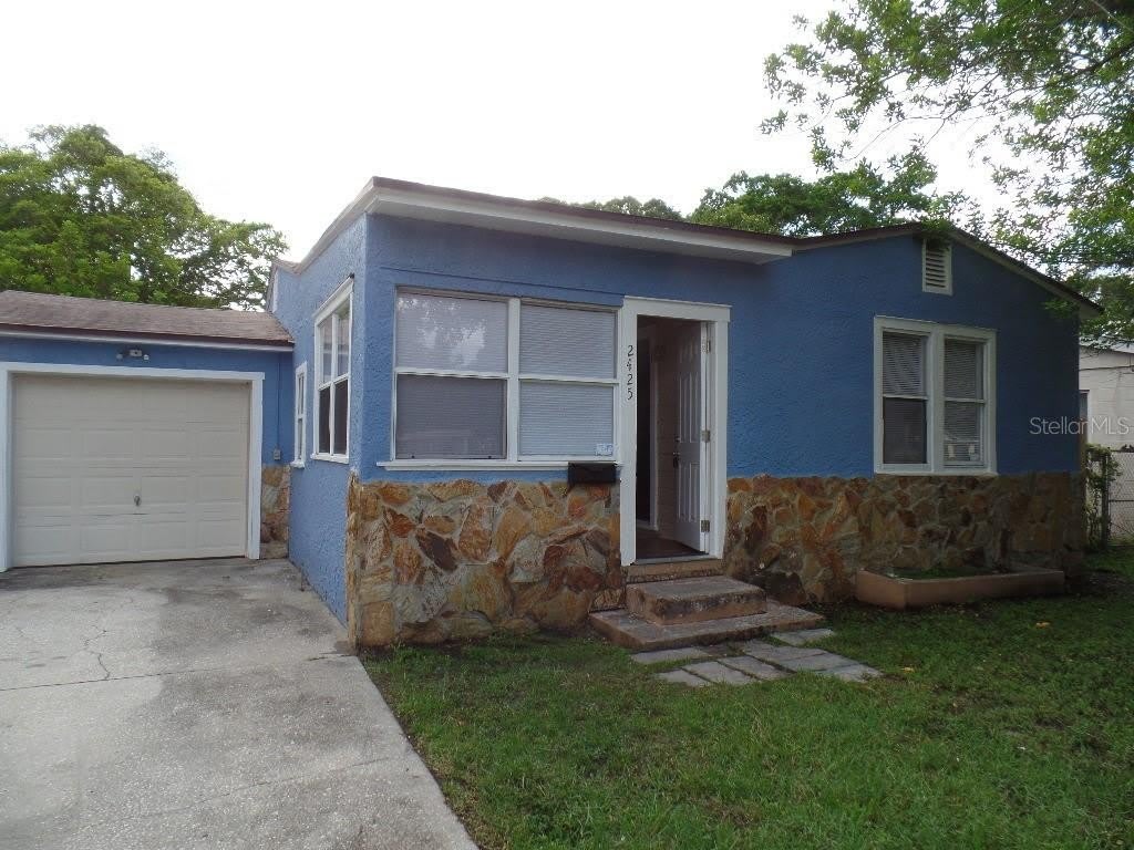2425 DR MARTIN LUTHER KING JR Street S – photo 1