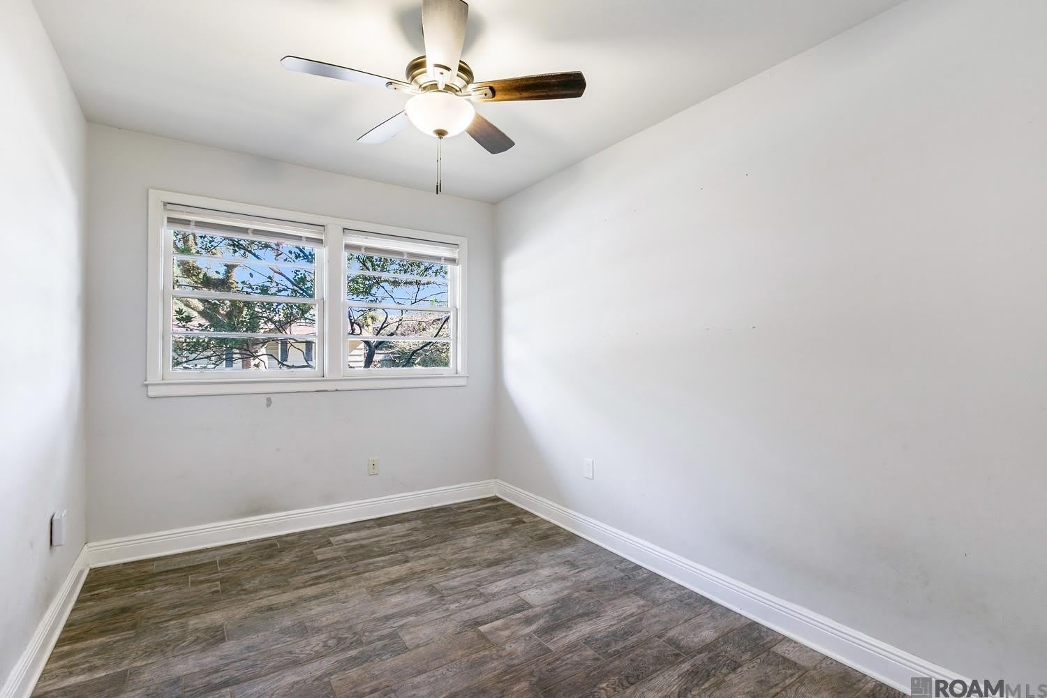 5672 George St – photo 5