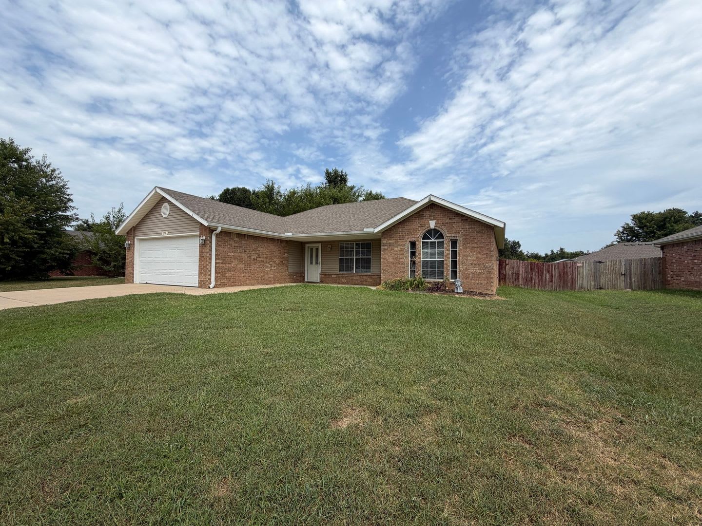 ***550 Walker Street*** – photo 1