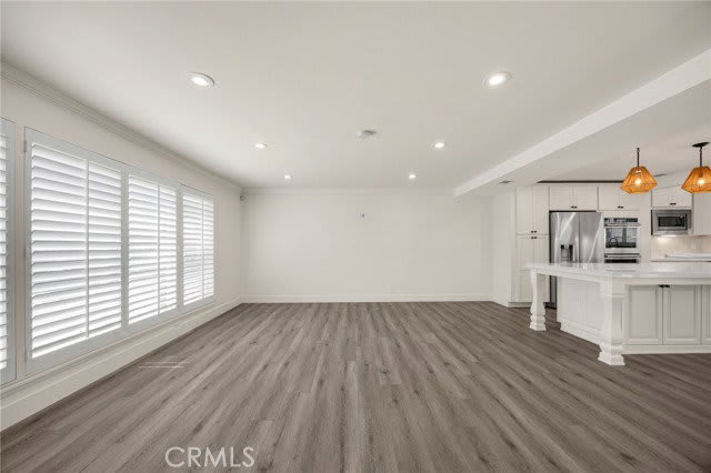 1025 Woodcrest Avenue – photo 2