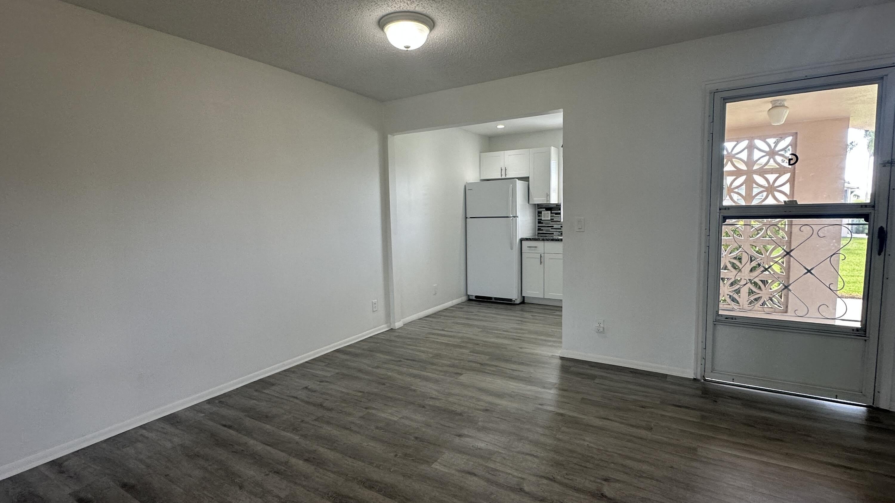 2723 Dudley Drive E – photo 1