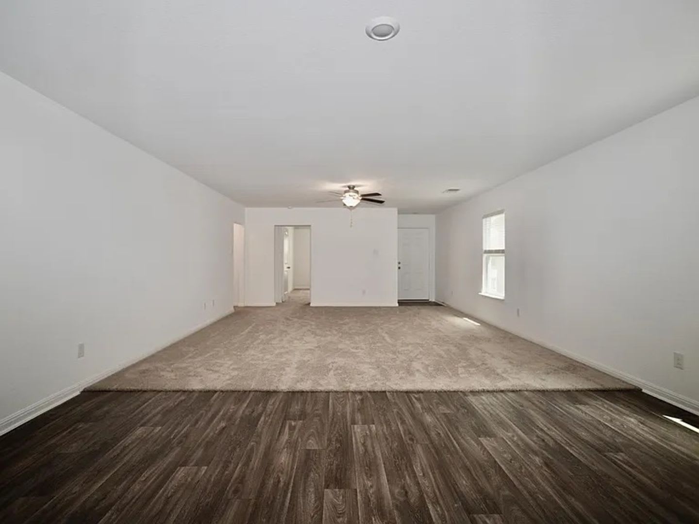 Spacious & Elegant One-Story Living in Stonebridge Crossing – photo 3