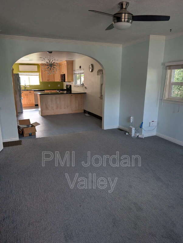 2511 South 800 East – photo 2