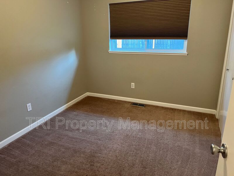 2501 Charolais Dr – photo 4