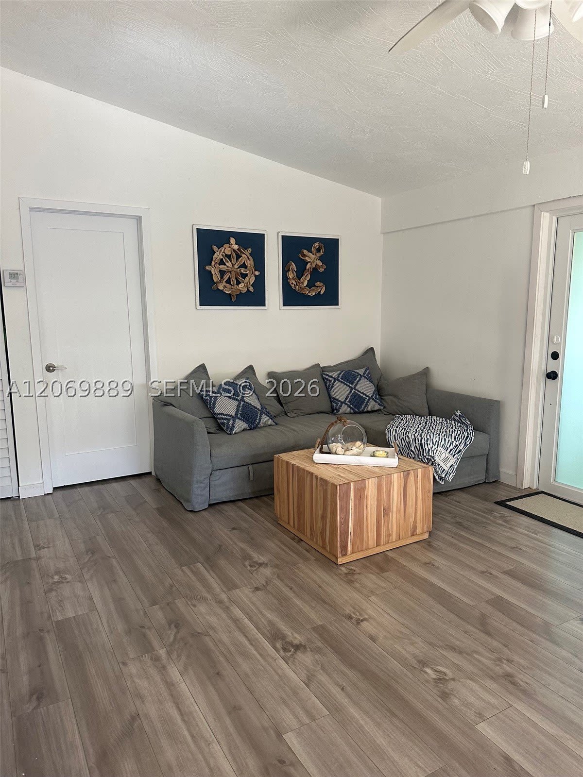 1 Meridian Ave – photo 2