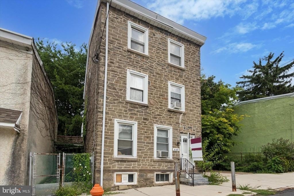 448 KRAMS AVENUE – photo 3