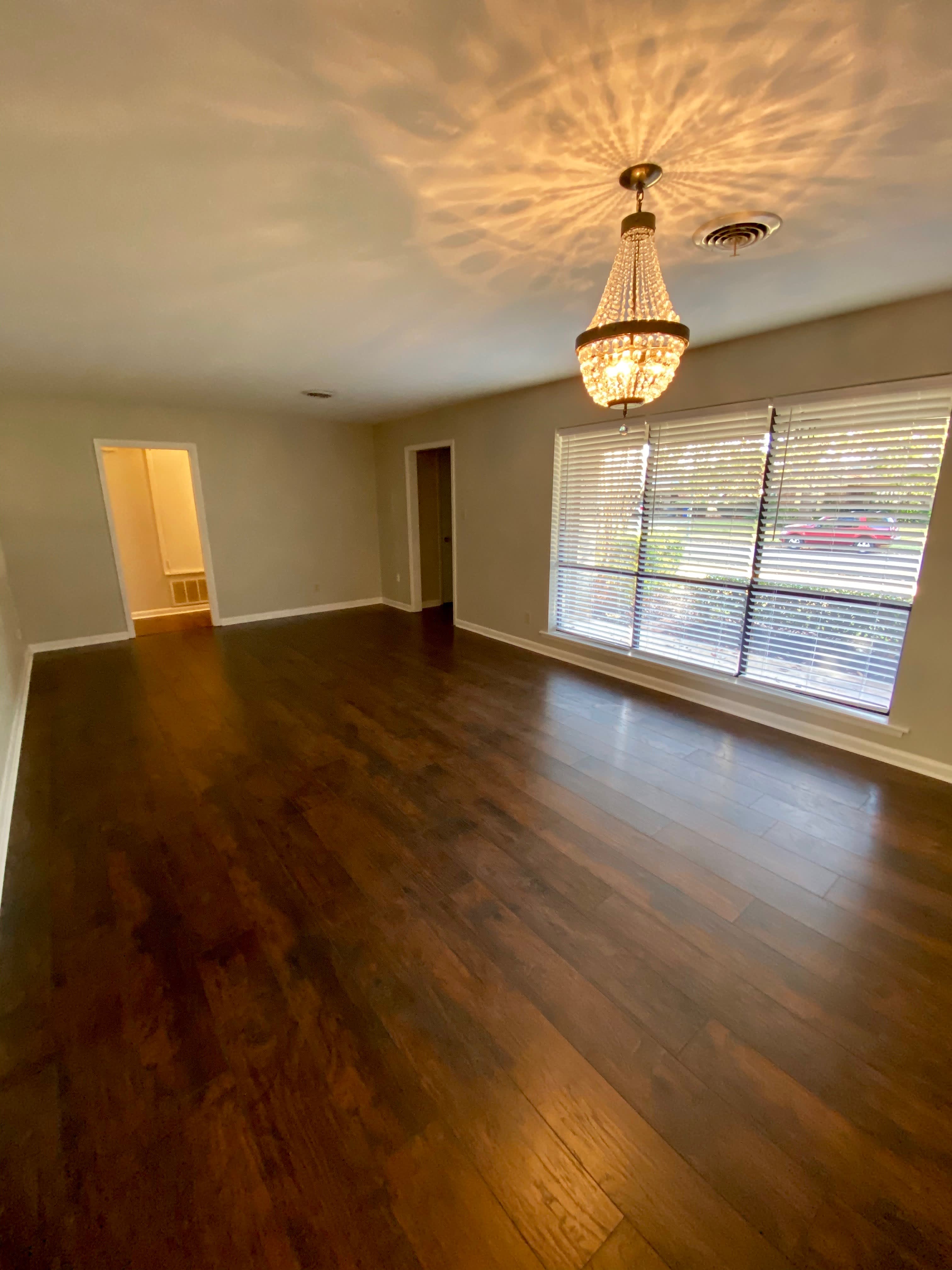 206 Rossitter St – photo 3