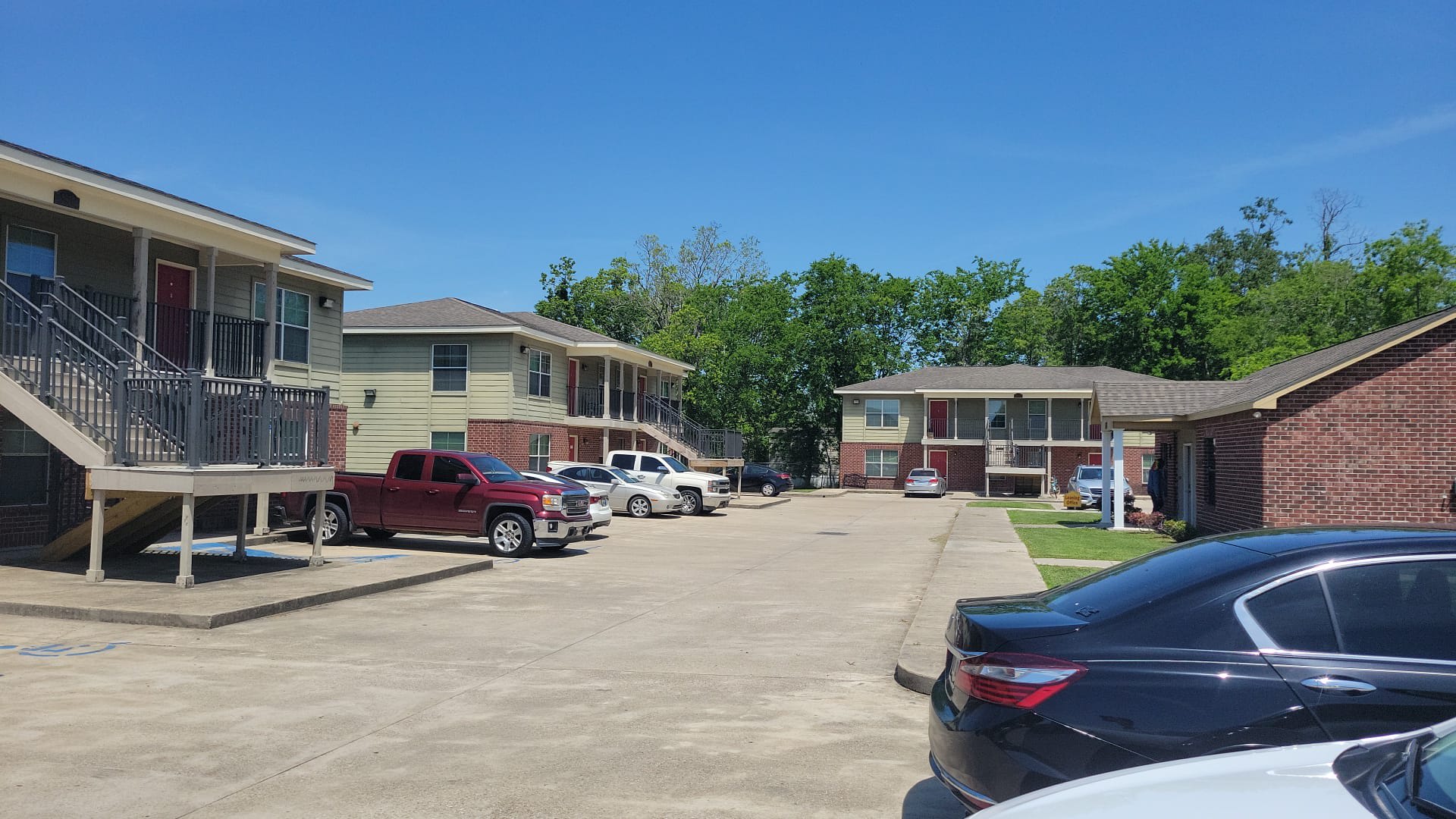 5460 Spring Lane – photo 1