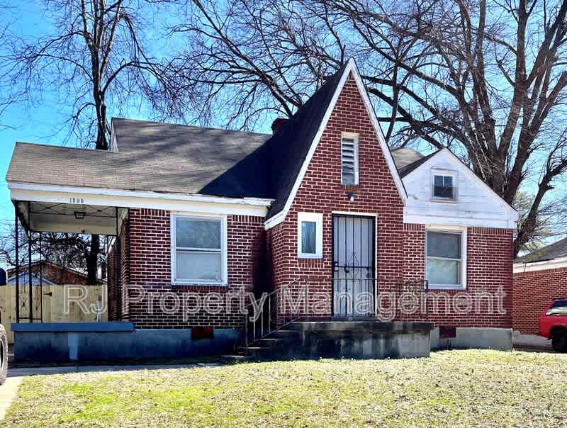 1598 Marianna St – photo 2