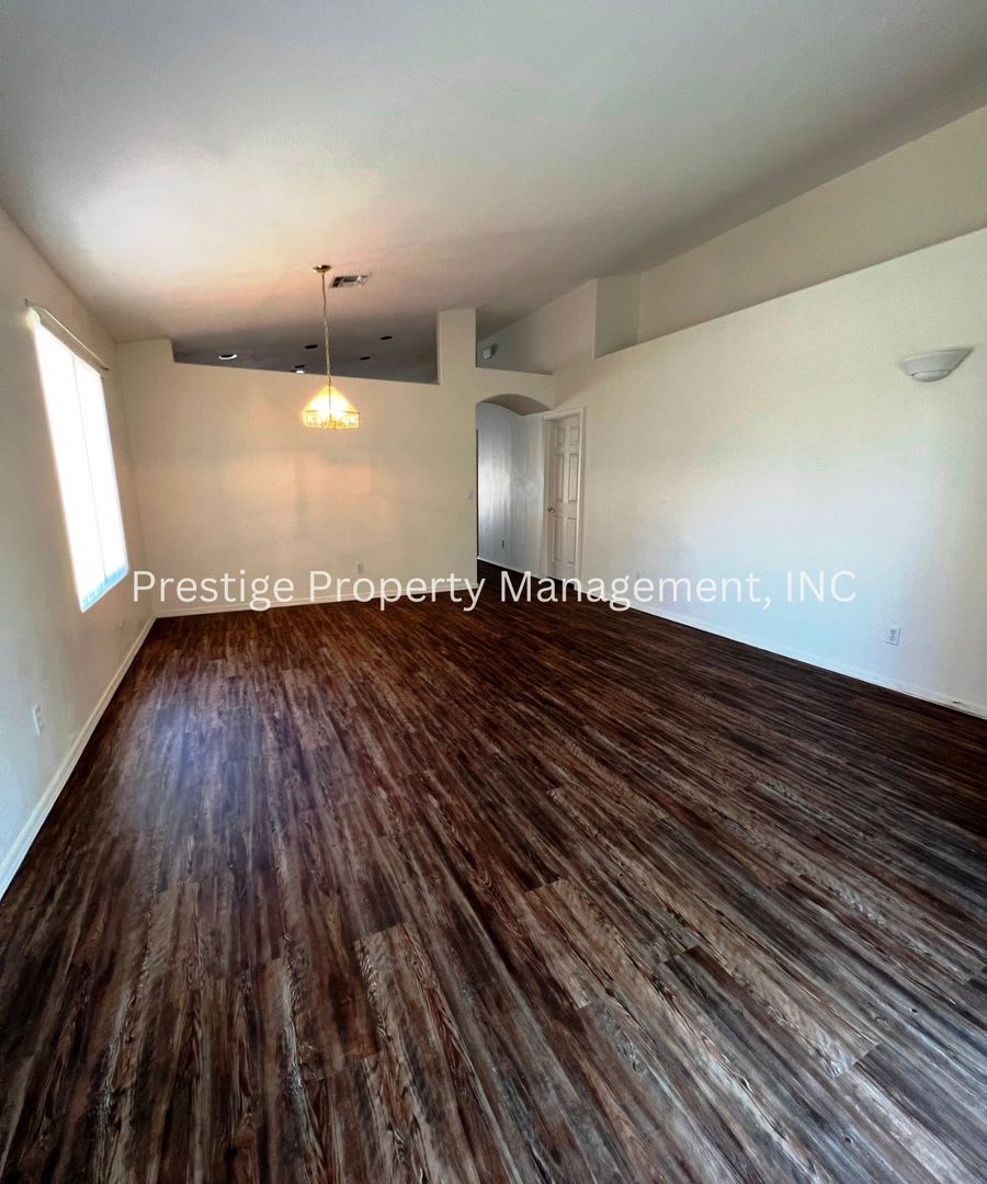 Lovely 4/2 Rita Ranch Home- It Could Be Yours ( – photo 4