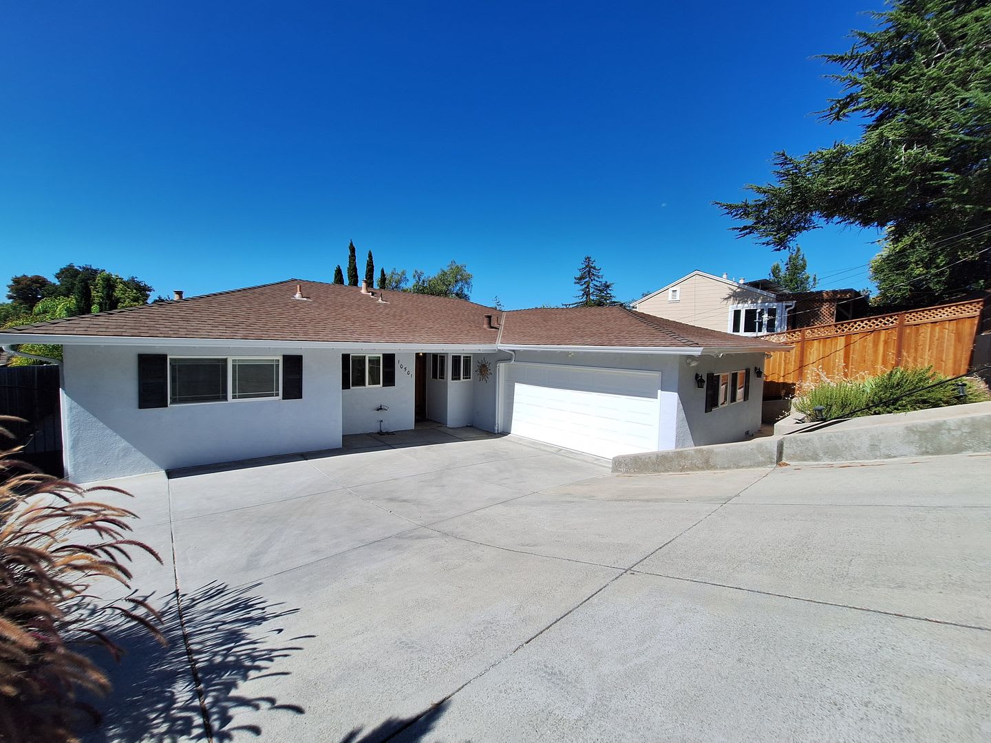 Coming Soon: Beautiful 3bd Single Story House Nestled in the East Foothills – photo 1