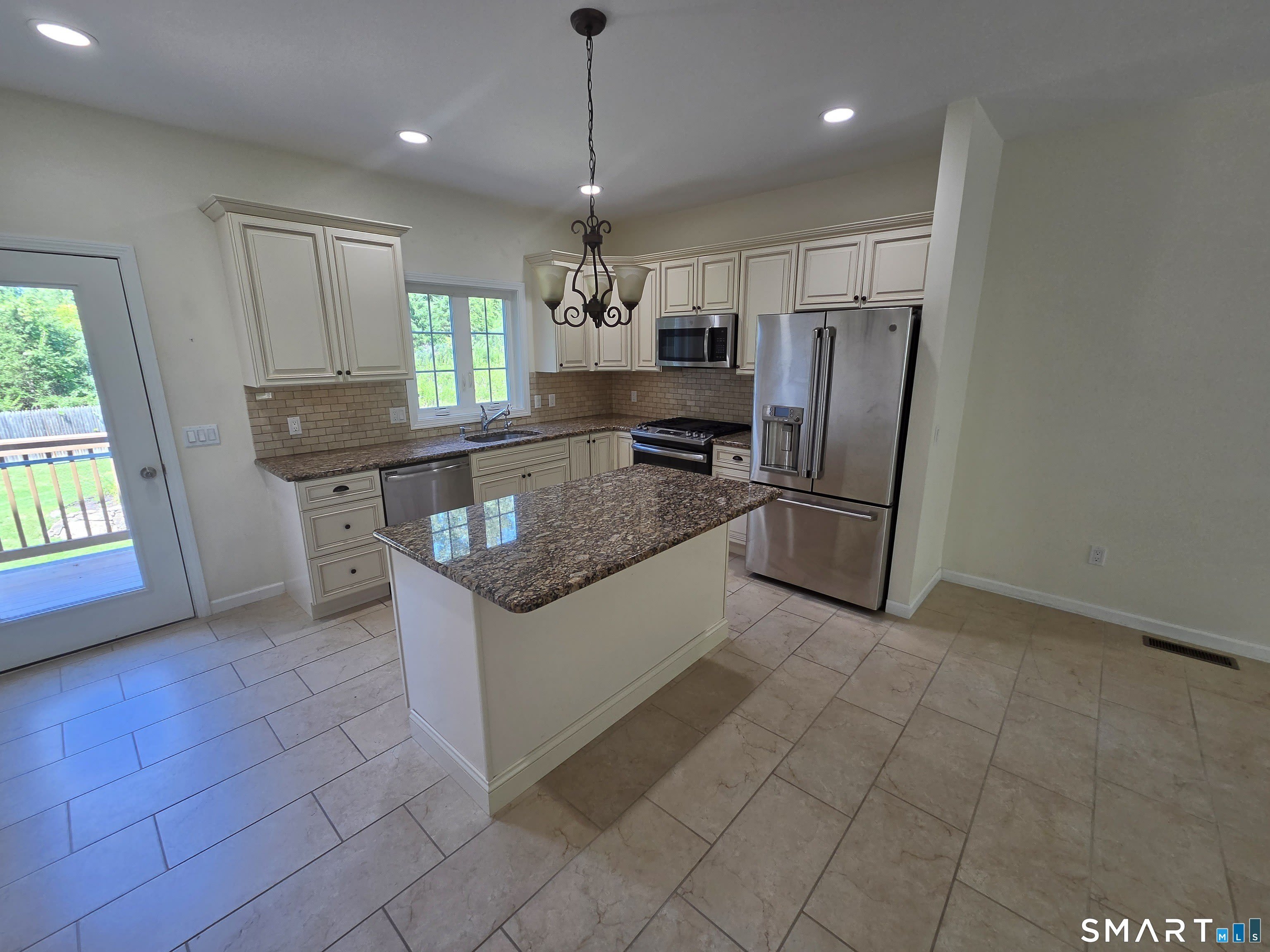 10 Oak Meadows Drive – photo 2