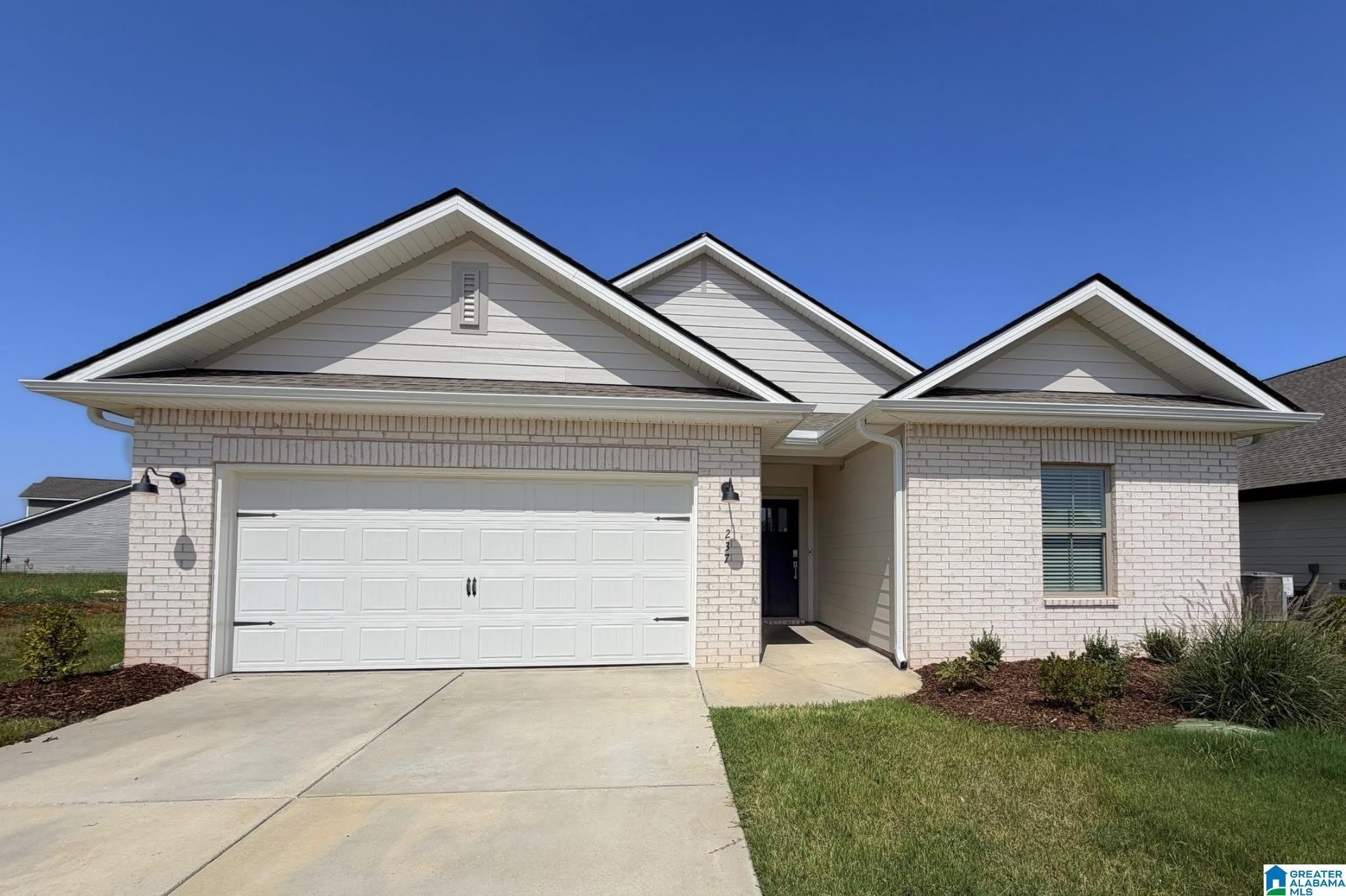 237 GRANBY LANE – photo 2