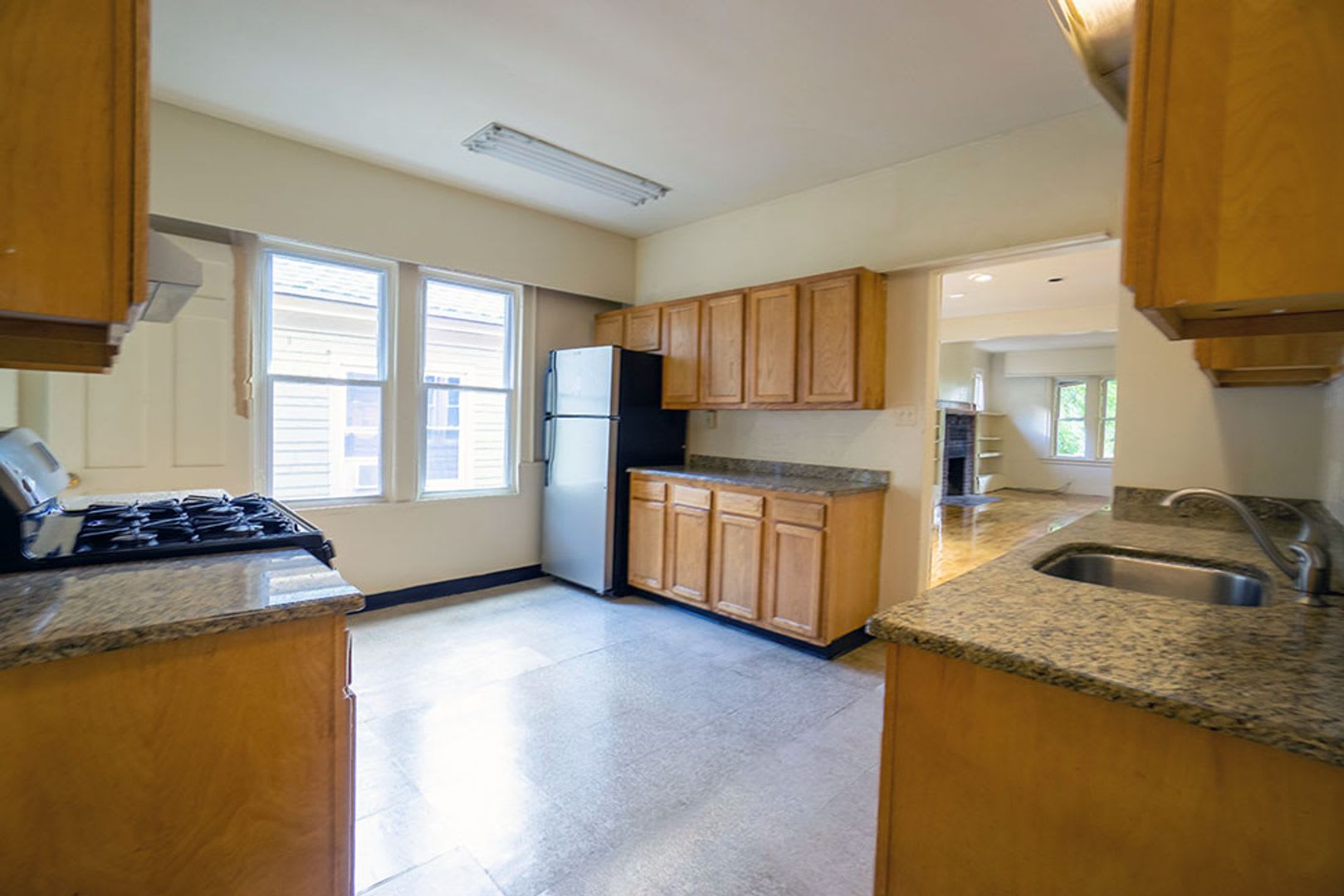 722 Euclid Avenue – photo 2