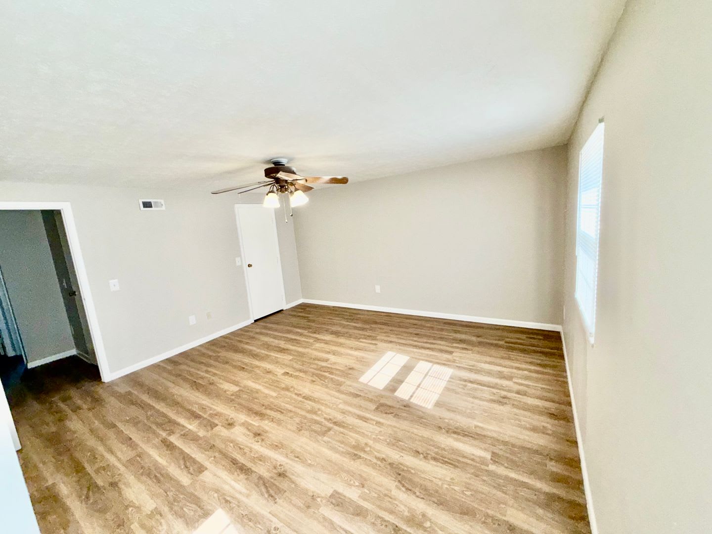 2 Bed 1 1 2 Bath Condo – photo 5