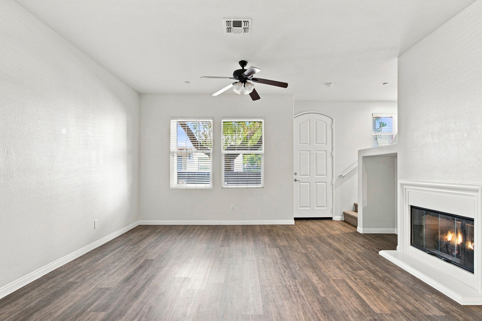 2 Story Townhome In Desirable Windingwalk – photo 3