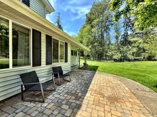 450 Northeast Riverhill Drive – photo 2