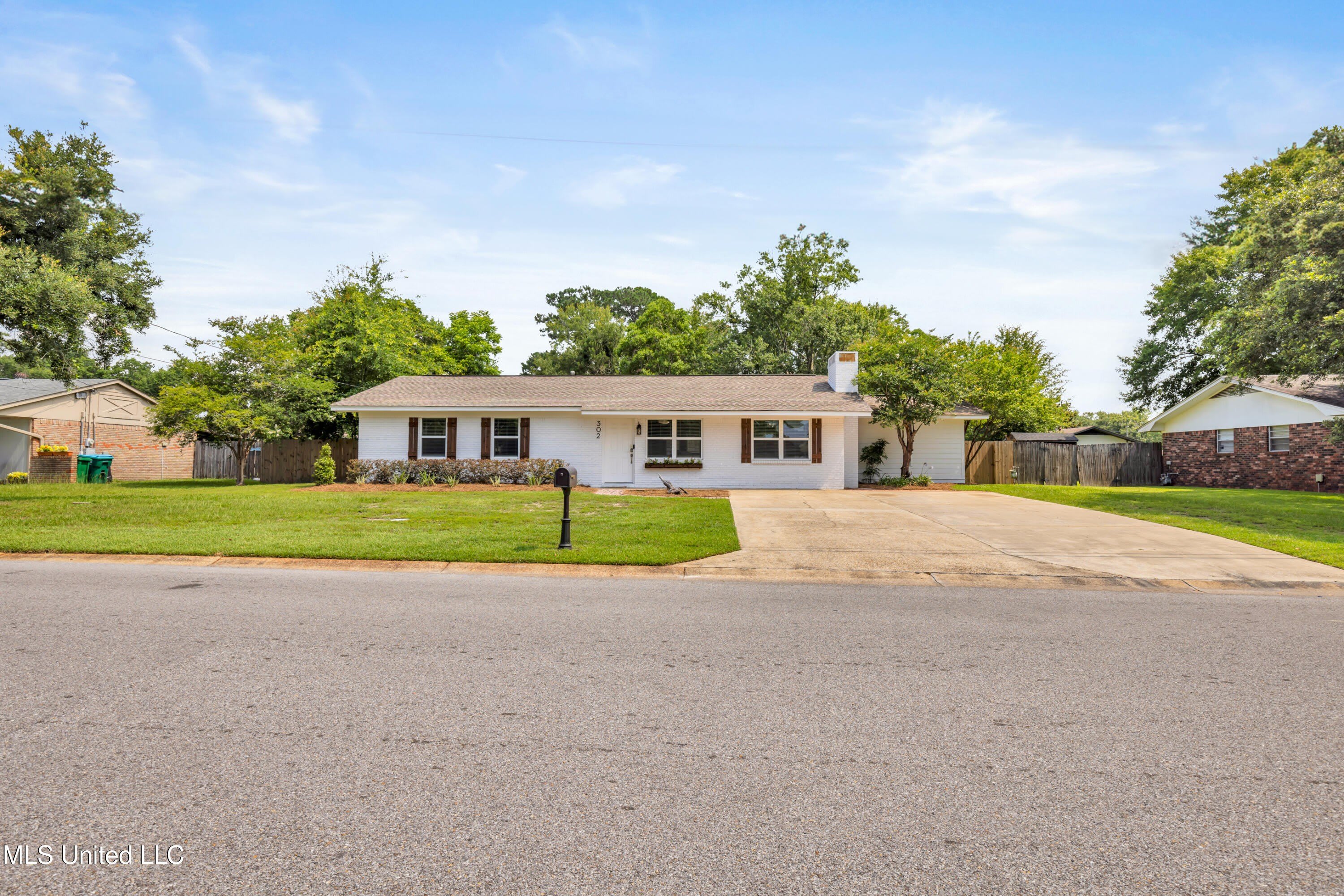302 Brumbaugh Road – photo 1