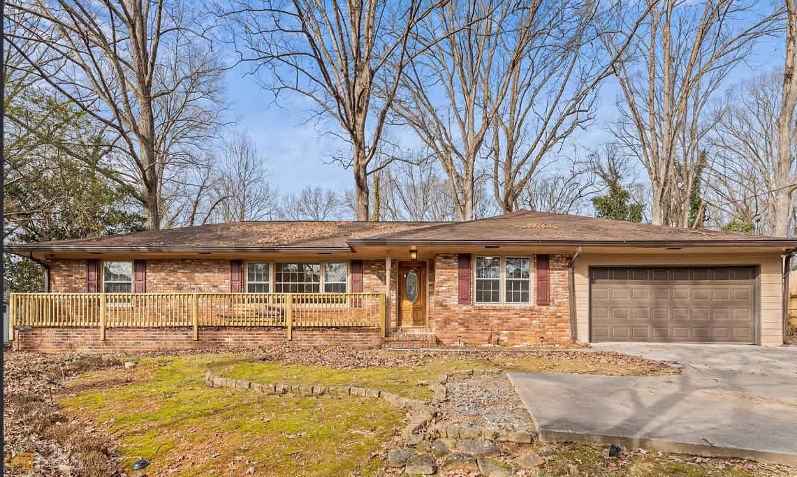 388 Tall Oaks Drive Northeast – photo 1