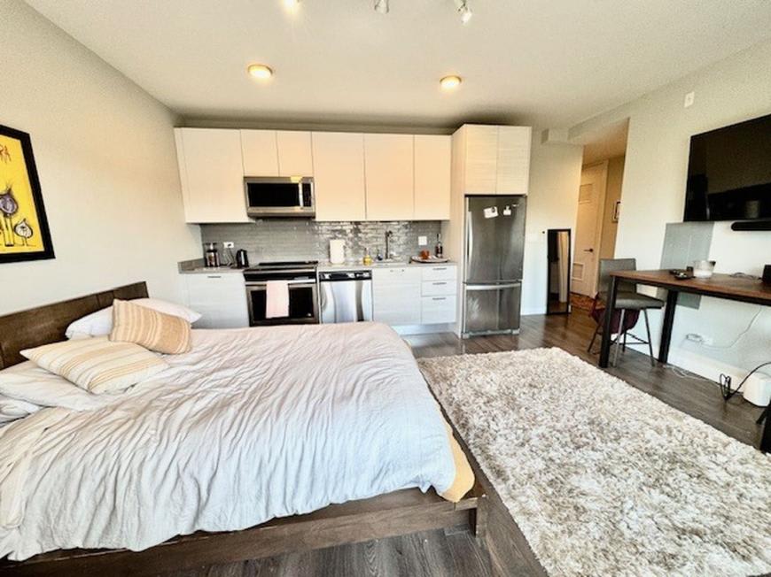 2407 W Eastwood Avenue – photo 3