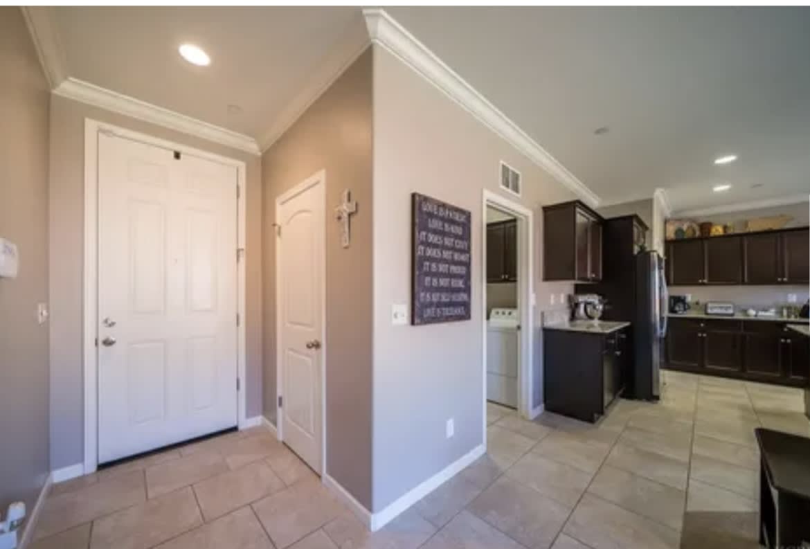 1164 West Muir Way – photo 3