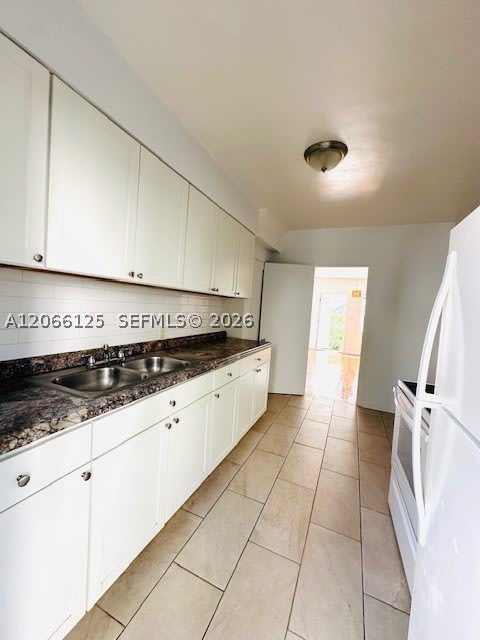 821 W 39th St – photo 4