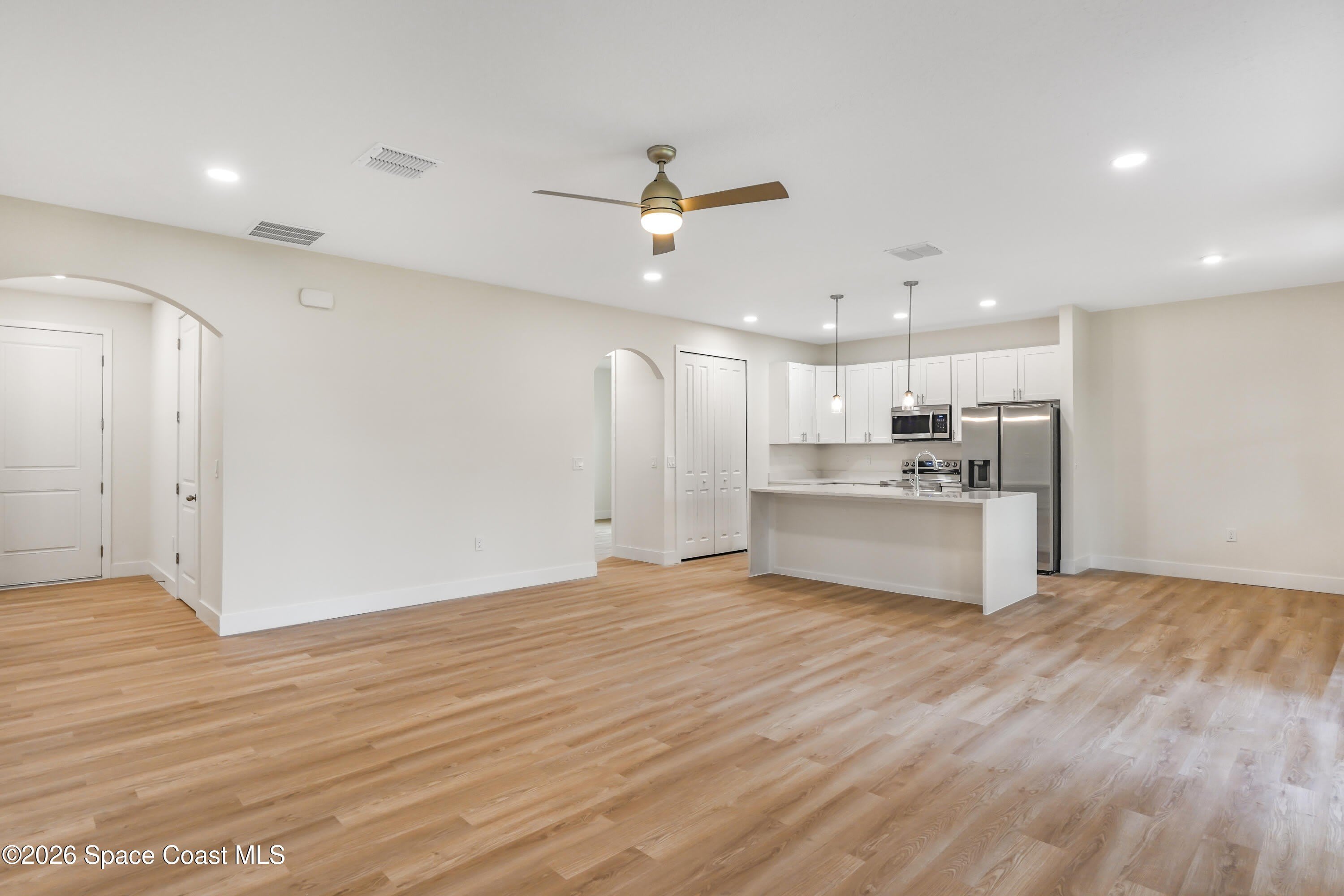 1041 Wesberry Street SE – photo 5