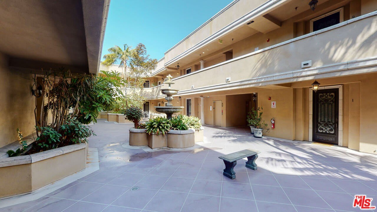 11440 National Blvd – photo 3