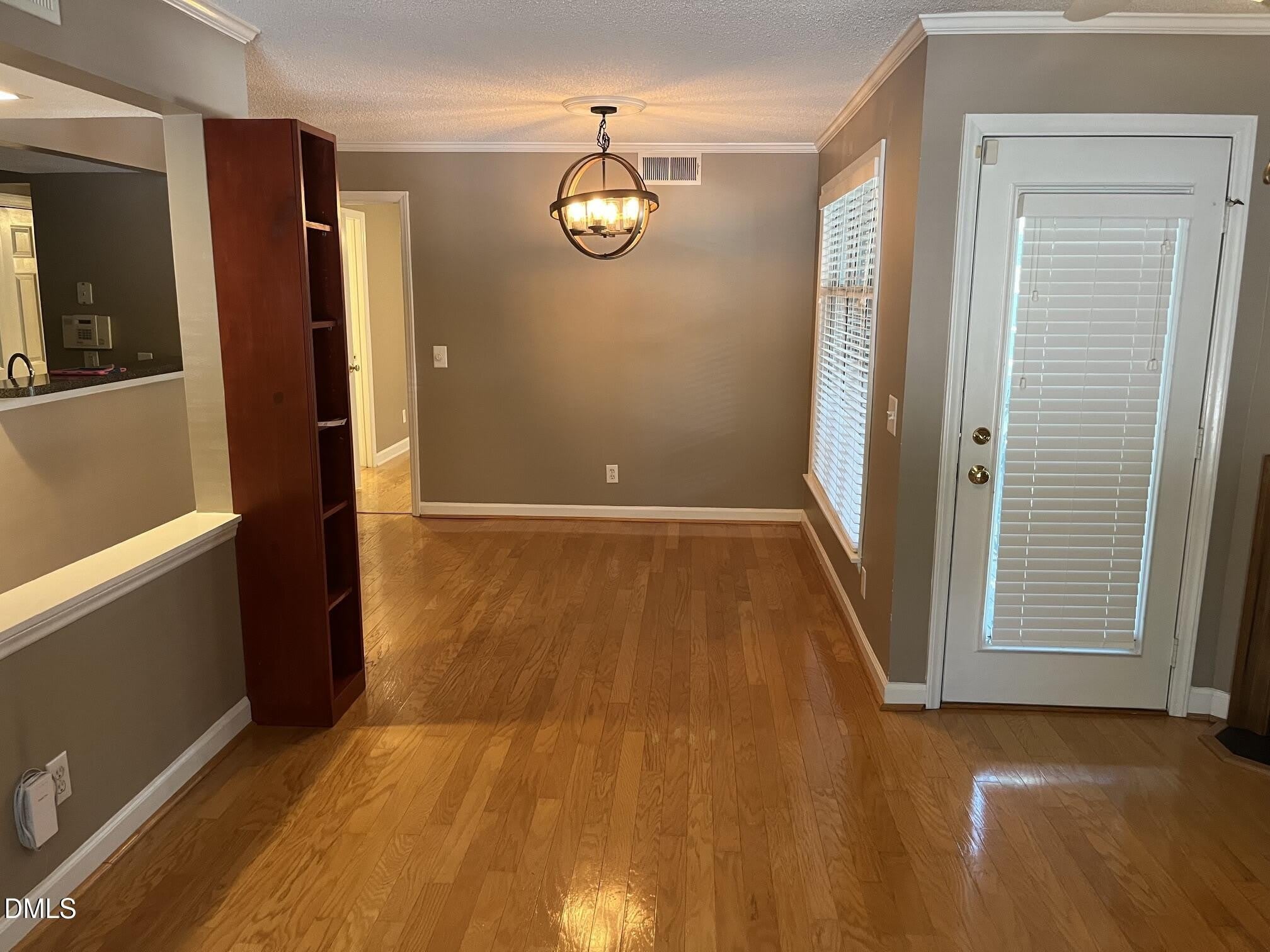1211 Westview Lane – photo 3