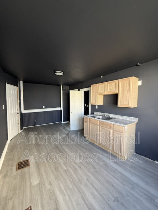 1643 S 1st St – photo 4