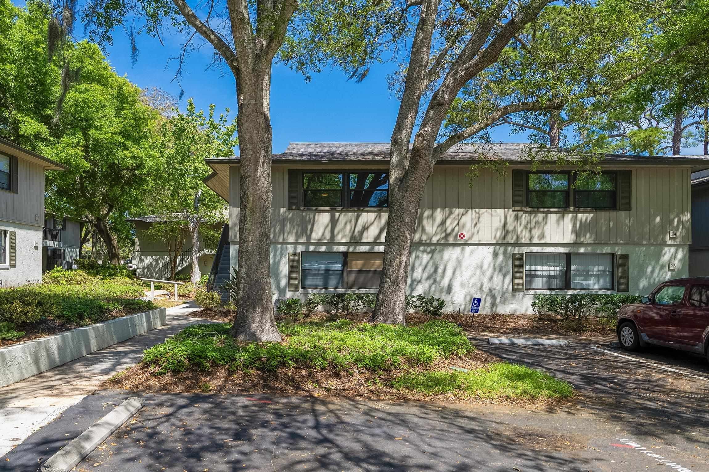 10 Cristina Ct – photo 1