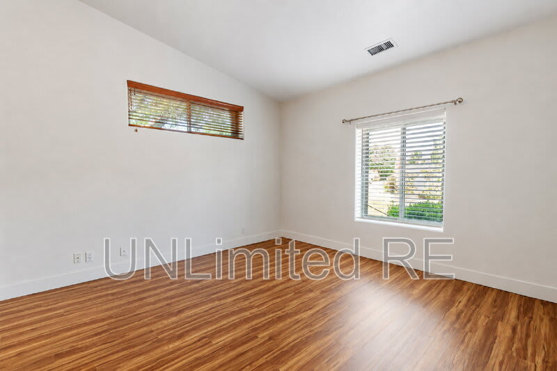 1620 East Parada del Sol – photo 4