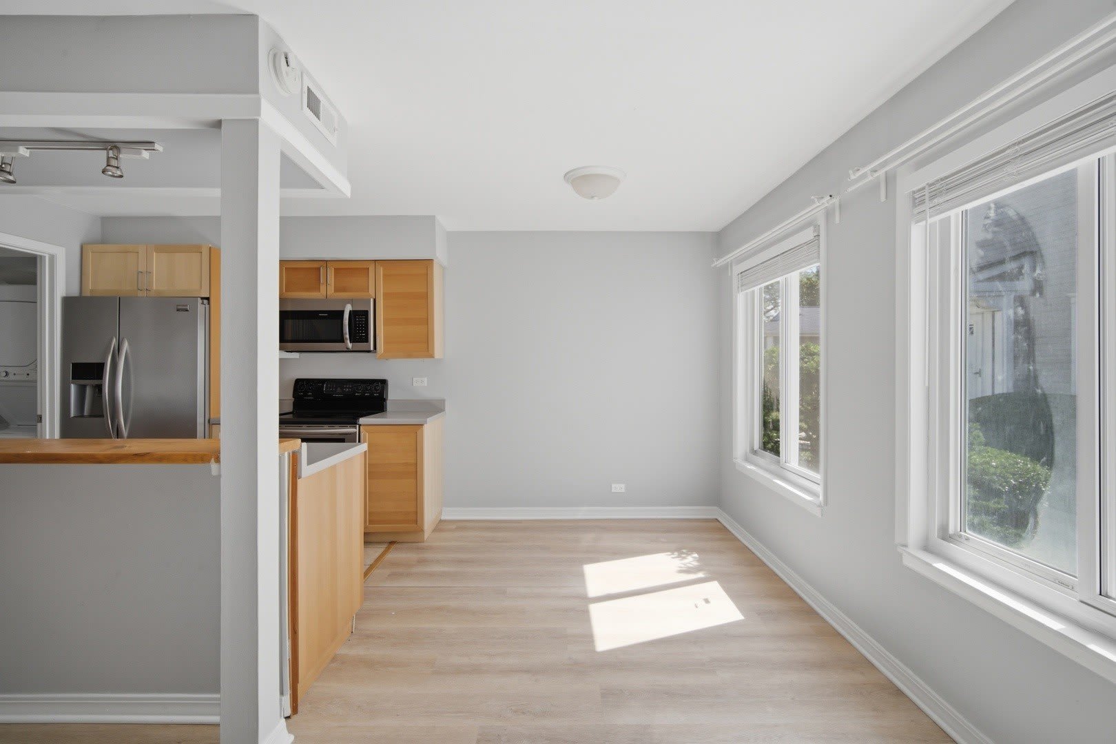 1180 Cove Drive – photo 5
