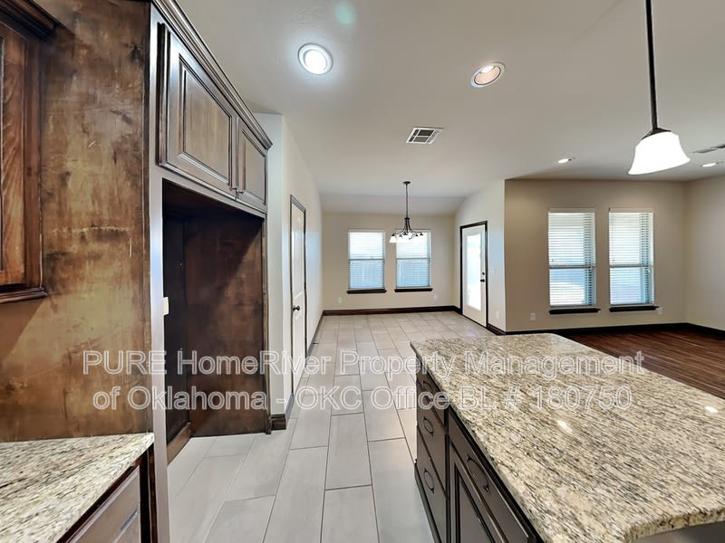 9004 Arman Dr – photo 5
