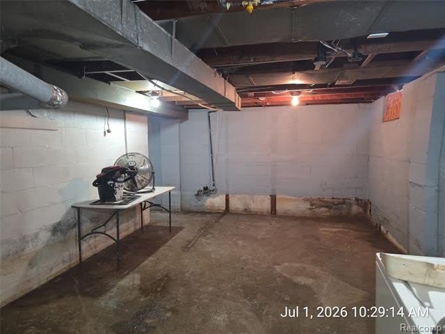 8499 Westwood Street – photo 2